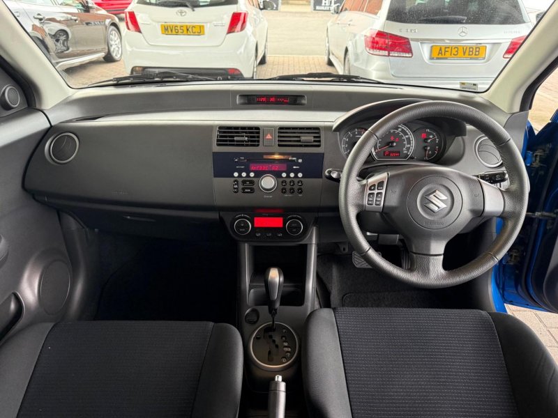 SUZUKI SWIFT