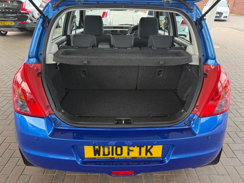 SUZUKI SWIFT