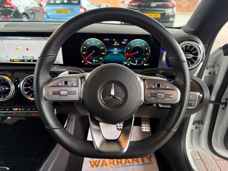 MERCEDES-BENZ CLA