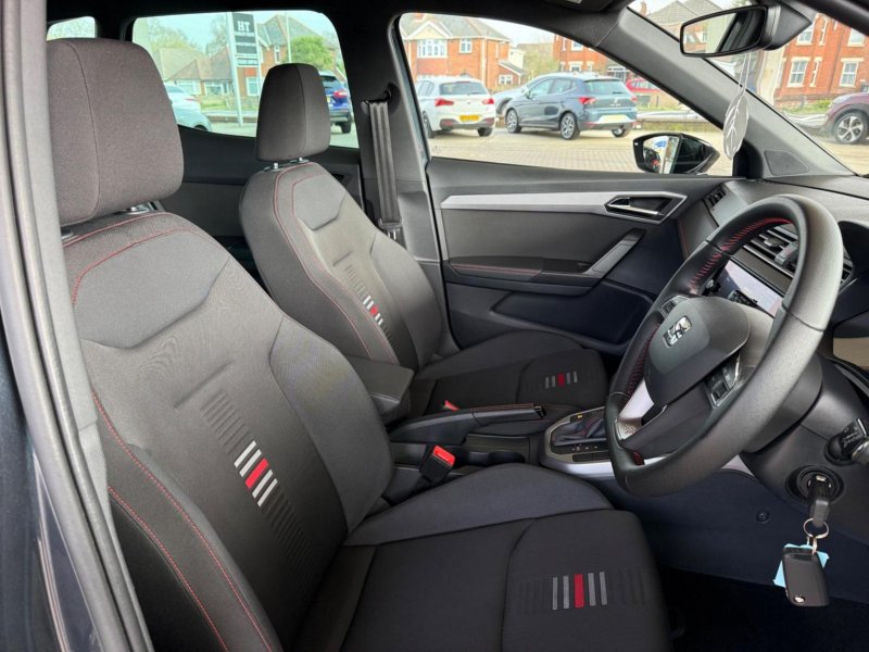 SEAT ARONA