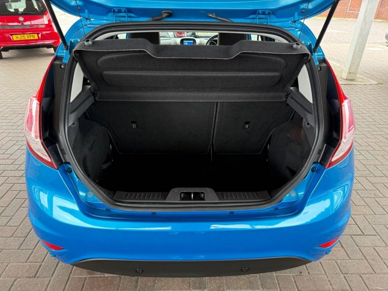 FORD FIESTA