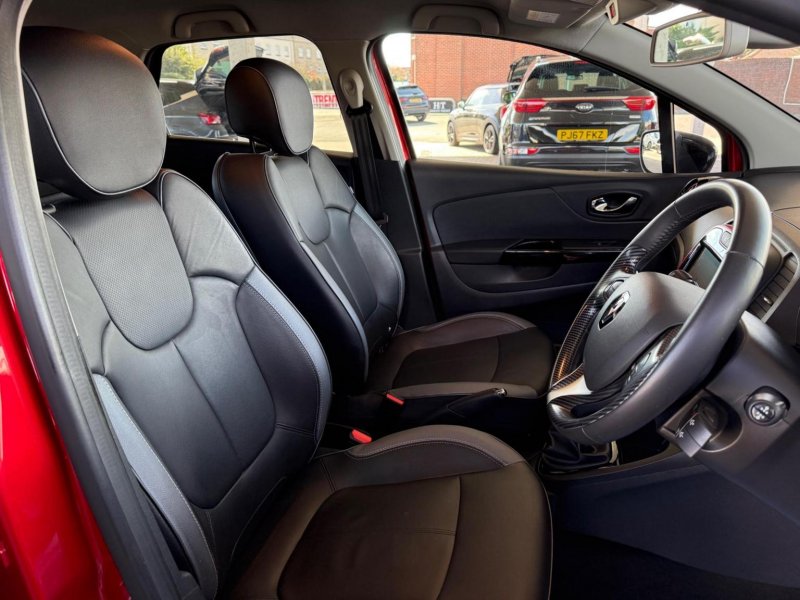 RENAULT CAPTUR